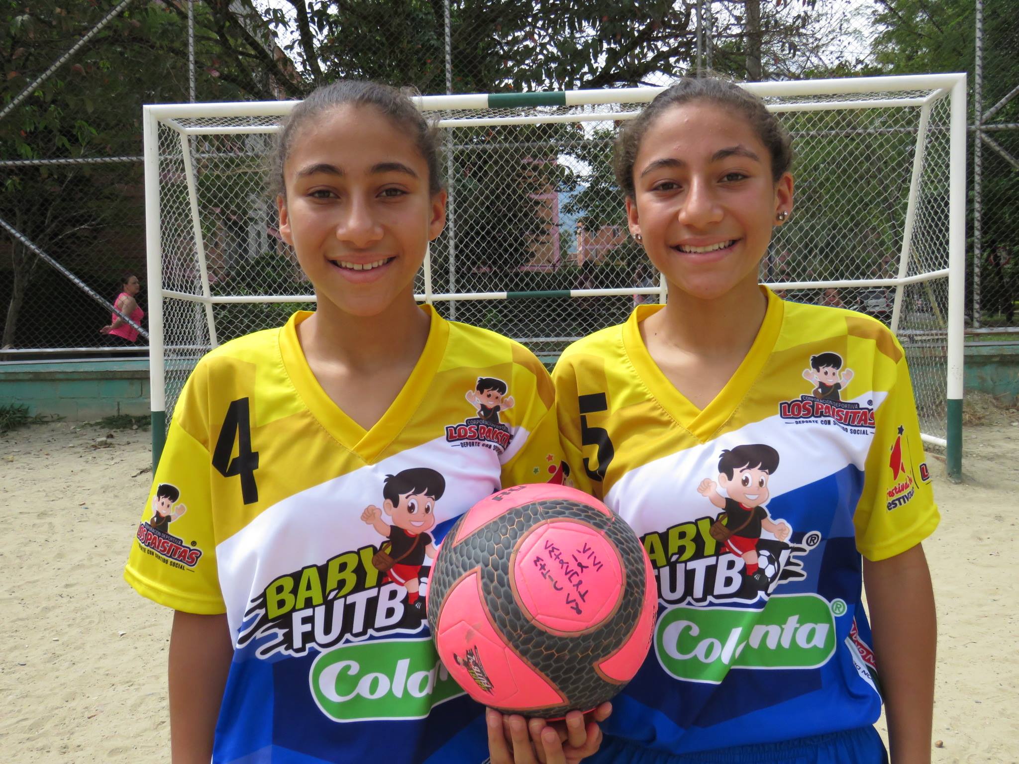 GEMELAS DEL FUTBOL 2